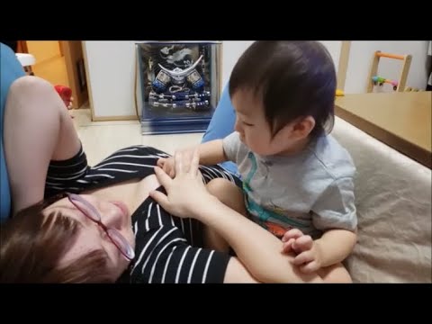 シャツめくるなっちゅーの