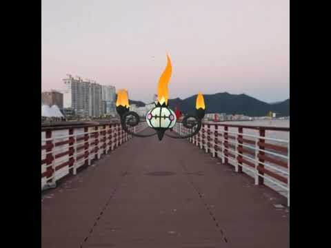 샹델라 ( Chandelure ) シャンデラ ( 水晶燈火靈 )