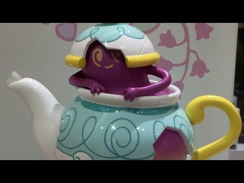 ピカチュウスイーツにてポットデスの紅茶汲み