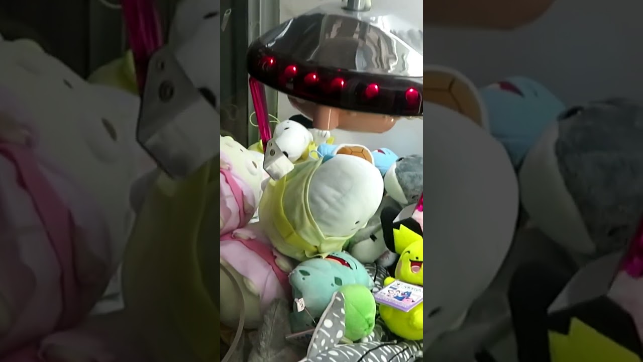 クレーンゲームでフシギダネゲット ( ホテルのゲームコーナー ) #Shorts