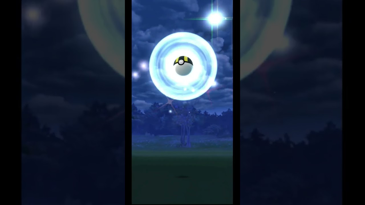 I met a shiny galarian zigzagoon! 是色違伽勒爾蛇紋熊！#shorts #pokemongoshorts  #zigzagoon #蛇紋熊