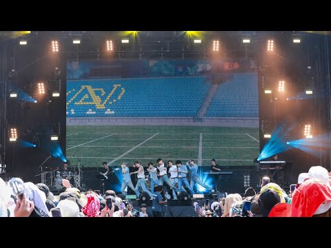 T2- ENHYPENが＜サマソニ＞初出演、バンドセットのステージをピカチュウも応援