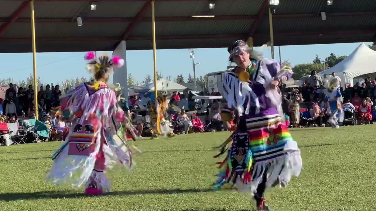 Teen boys grass Saturday afternoon @samson powwow 2023 (song 1)