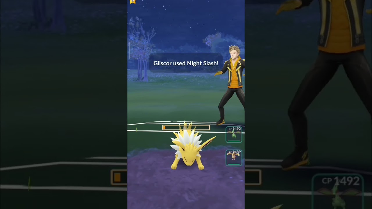 Gliscor vs jolteon #ytshorts #ashgliscor #viral