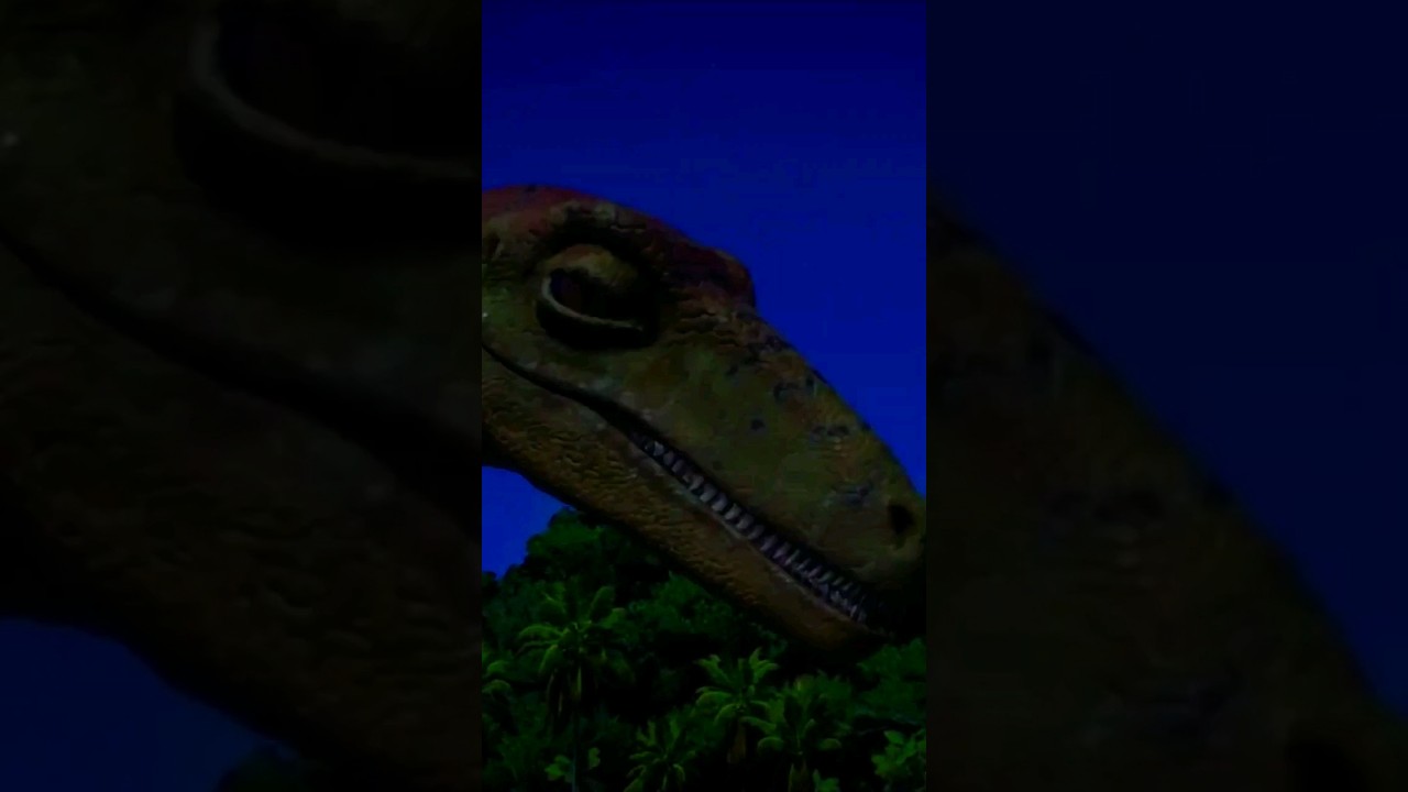 WATCH OUT FOR DINOSAURS ON THE BEACH 👀🦖 #dinosaur #JURASSICWORLDEVOLUTION2 #shorts