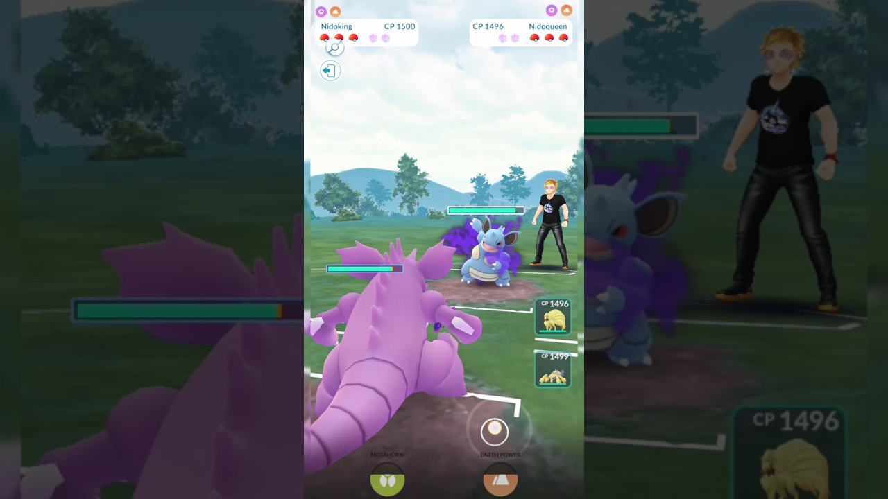 Nidoking VS Nidoqueen in Pokemon Go #pokemongo #nidoking #nidoqueen 🤎💜😱