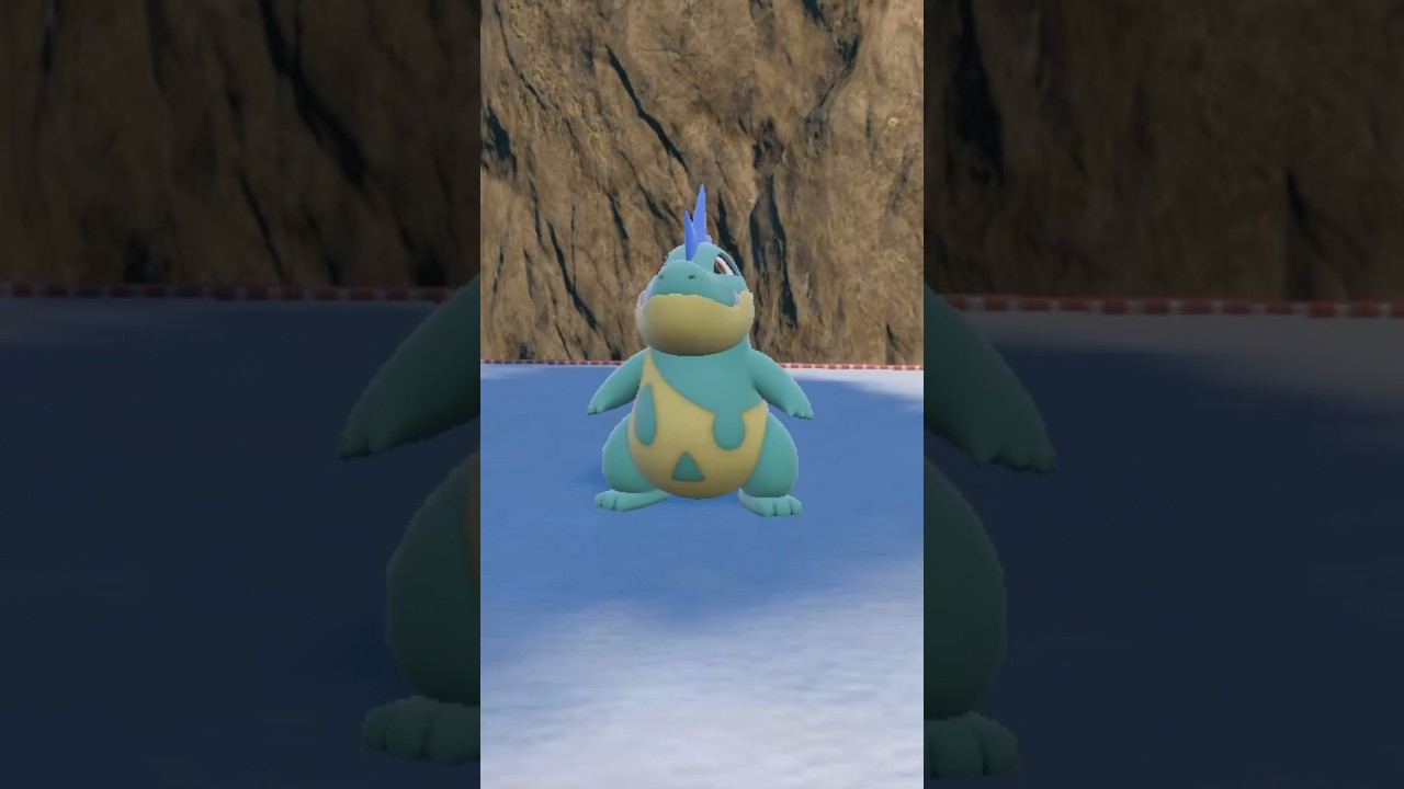 Shiny Totodile evolves into Shiny Croconaw #pokemon #pokemonlegendsarceus