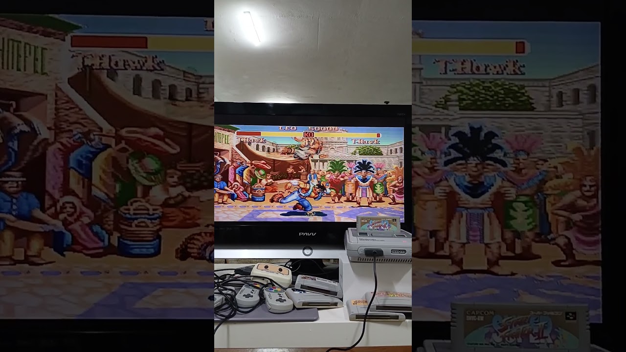 レトロ·ゲーム釜山スーパーストリートファイター2 サンダー・ホークThunder Hawk  BGM SNES Super Street Fighter 2(1994) 레트로 게임부산 티호크 소개