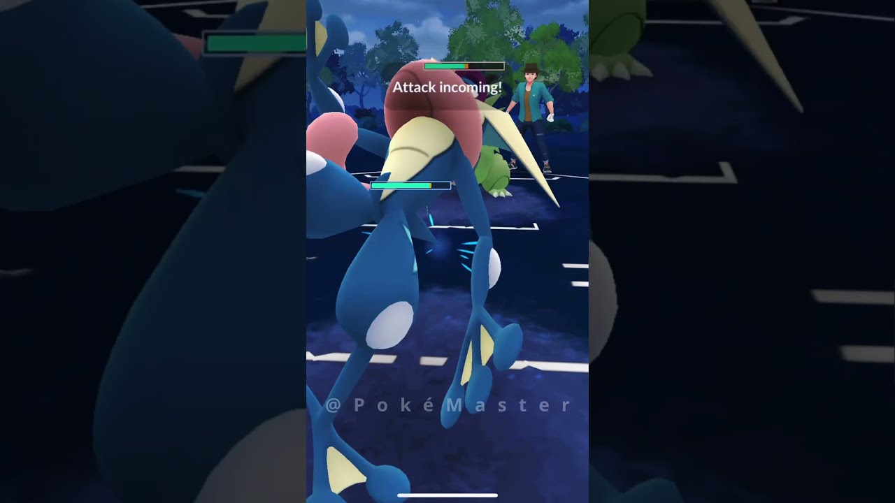 Spooky Showdown: Halloween Greninja vs. Tyranitar!