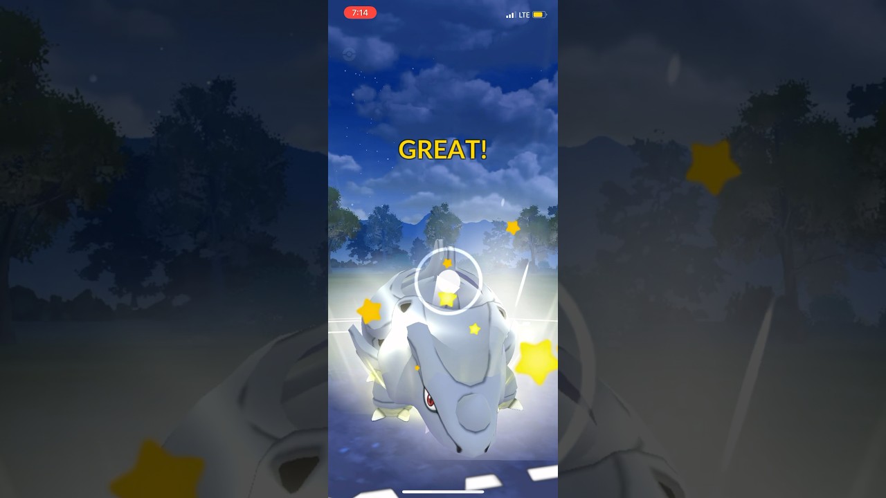 Pokémon Go Perfect Purified Shadow Rhyhorn vs Xmas Raichu