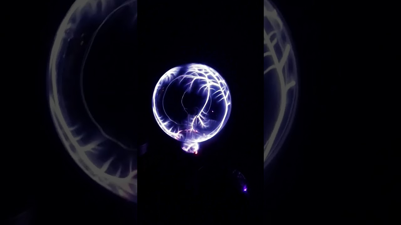 Triple tesla coil plasma globe self levels and hits resonance. #teslacoil #projects #mötleycrüe