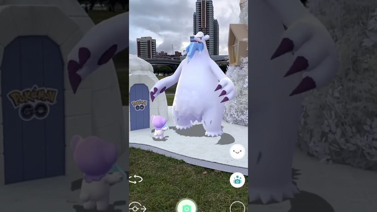 凍原熊與噴嚏熊好適合這個場景Beartic and Cubchoo are so perfect for this Winter Caverns.