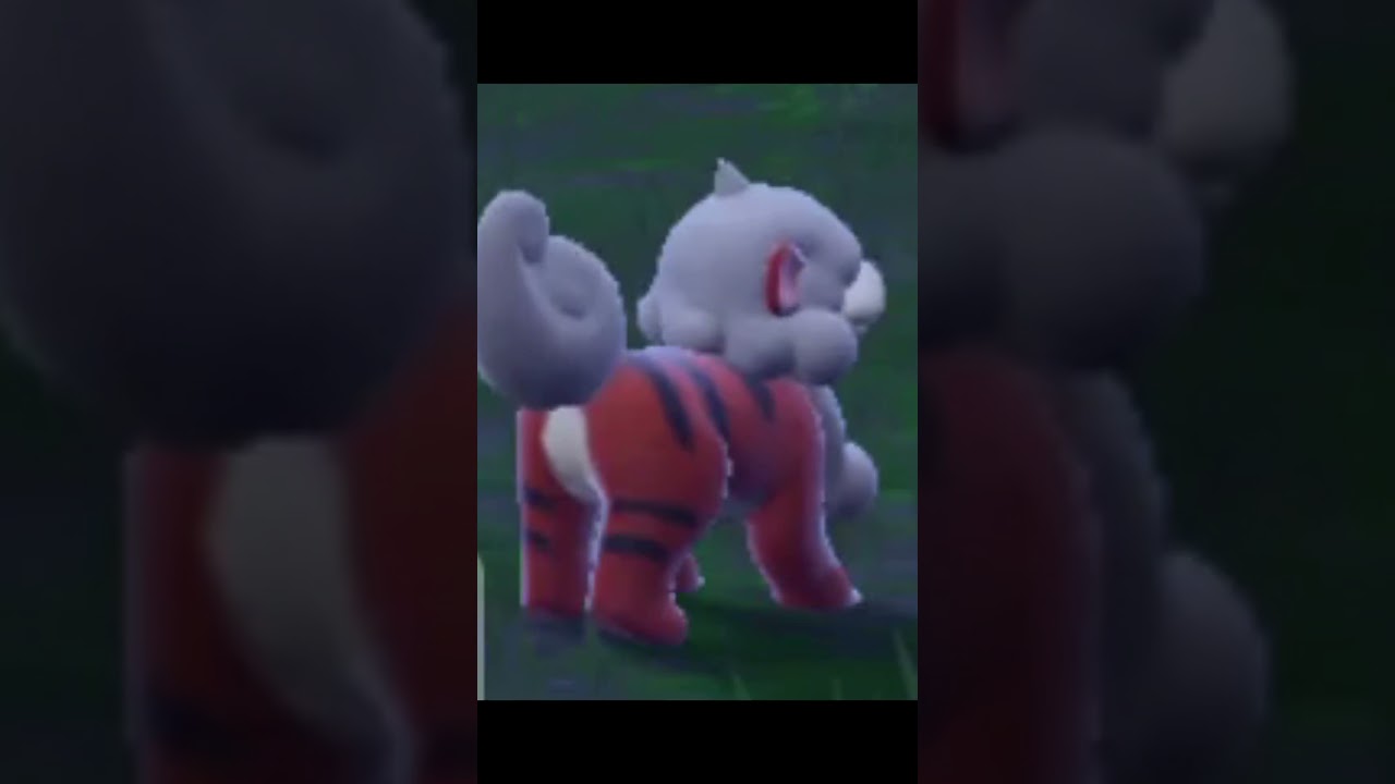 振り向くヒスイガーディ　#Shorts