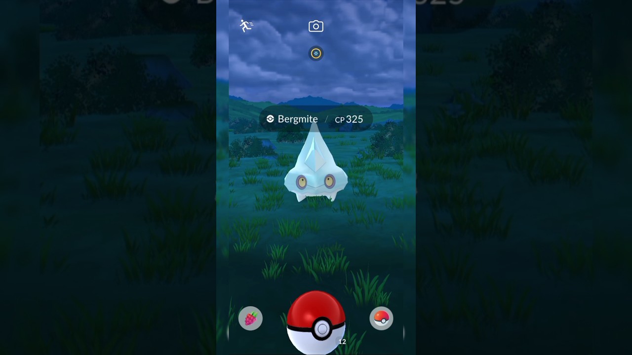Catching a Bergmite pokemon in the nature #pokemongo #pokemon