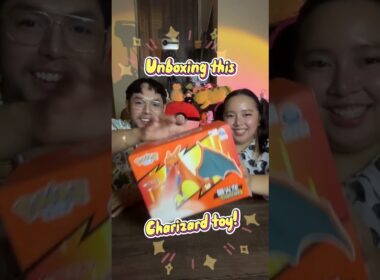 Unboxing this Charizard Toy 🔥💨 With Shiroe!