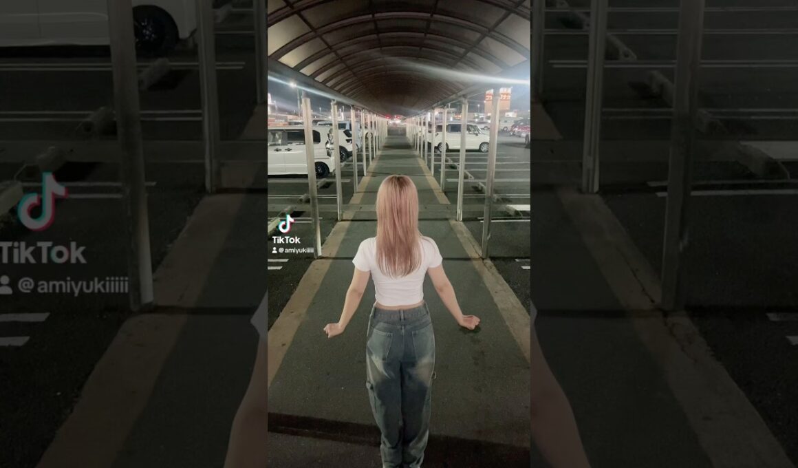 マネネにカメラワーク叩き込んだ。 #流行り #踊ってみた #おどってみた #踊ってみた動画 #ゲーム実況 #ゲーム実況者 #ゲーム女子 #fyp #おすすめ #ゲーム配信 #ゲーム配信者