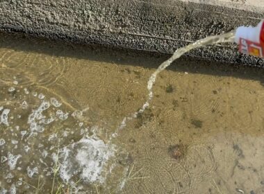 【環境破壊】川に洗剤撒いてみたwww