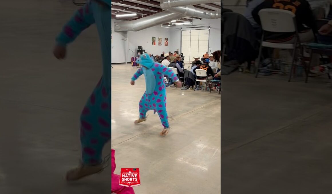 Sully spotted in Carnegie! 🎃🪶#native #fyp #indigenous #halloween #powwow #fypシ #foryou