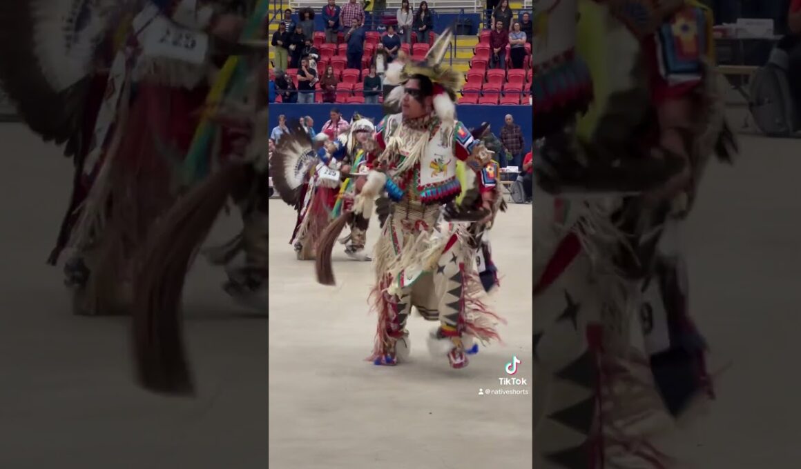 Duck n Dive - Austin Powwow 2024 #indigenous #native #powwow #youtubeshorts #youtube #ytshorts #fyp