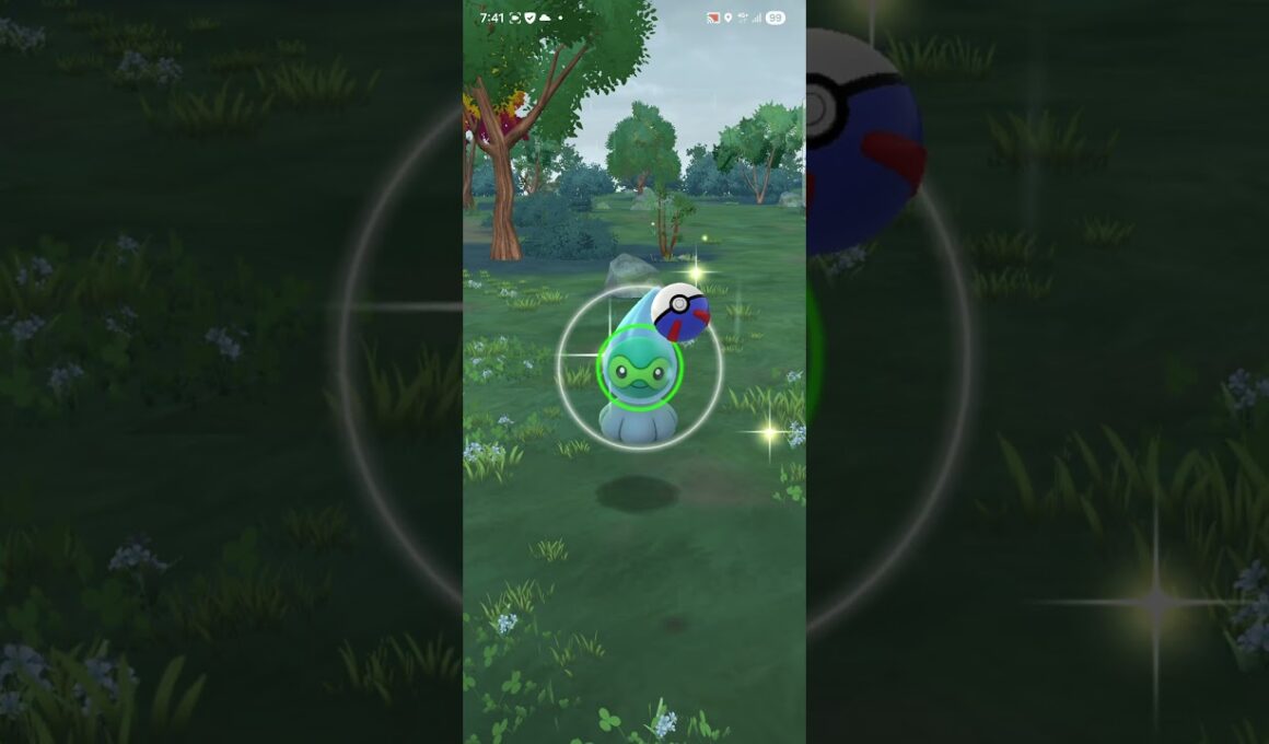 ポワルン【雨の姿】色違いGET❗❗#ポケモン #pokemongo #shorts