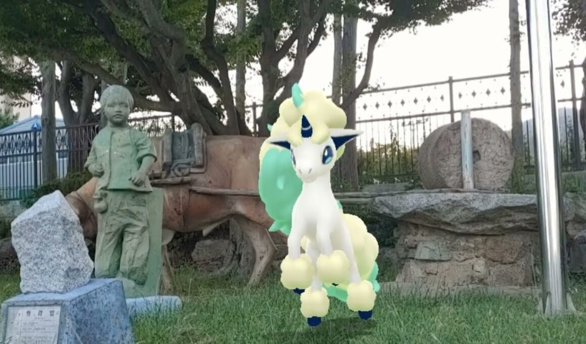 [GO Snapshot Slideshow]  가라르 포니타 ( Galarian Ponyta ) ガラルポニータ ( 小火馬 )