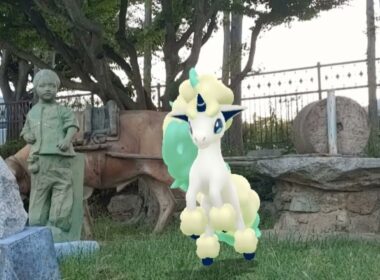 [GO Snapshot Slideshow]  가라르 포니타 ( Galarian Ponyta ) ガラルポニータ ( 小火馬 )