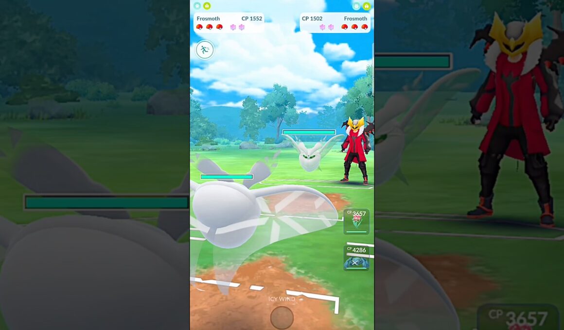 ✨️Shiny Frosmoth VS✨️Normal Frosmoth PVP Battle #pokemongo
